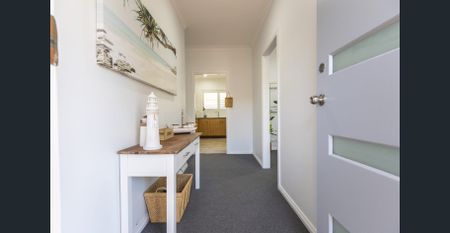 Three bedroom duplex in the heart of Shoal Bay - Photo 4