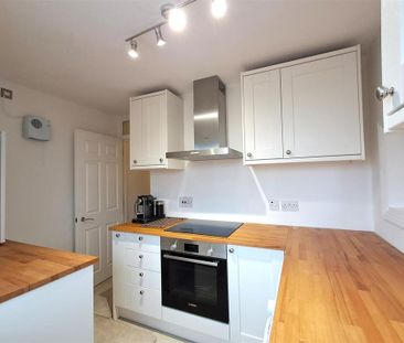 2 bedroom apartment to rent - Photo 6