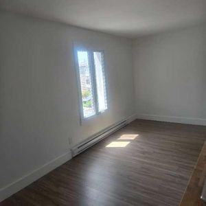 4 et demi haut duplex st jerome 5min hopital - Photo 2