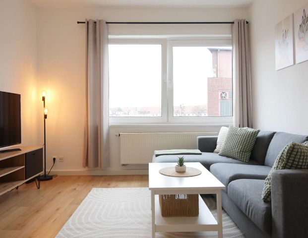 **Modern möblierte 3-Zimmer-Wohnung in Herrenhausen** - Photo 1