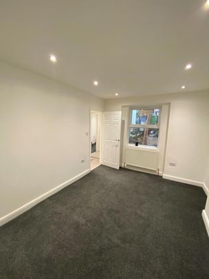 2 Bed Flat, Broad Green Avenue, CR0 - Photo 1