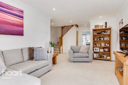 4 bedroom detached house to rent - Photo 4