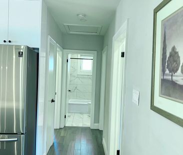 For Lease - 203 Van Dusen Boulevard, Toronto, Ontario - Photo 5