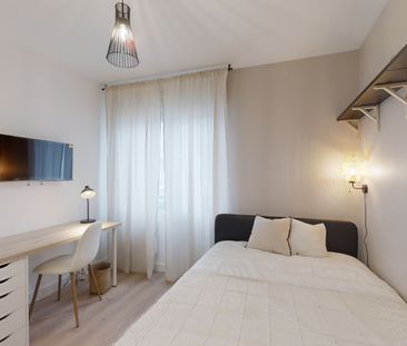 ANJOU RO Roommate 4 Bedrooms at Saint Nazaire - Photo 4