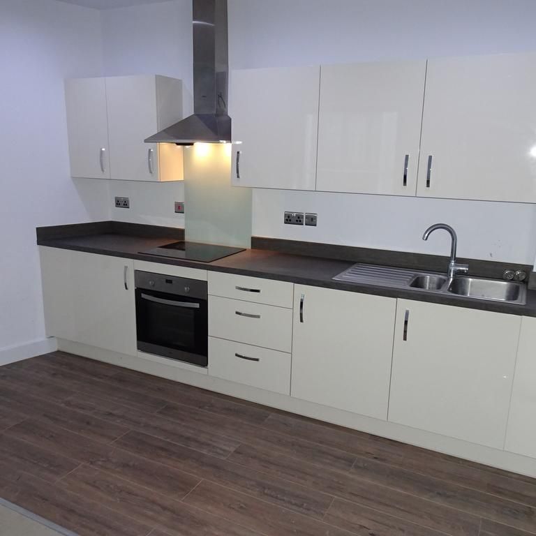 2 bedroom apartment to rent - Photo 1