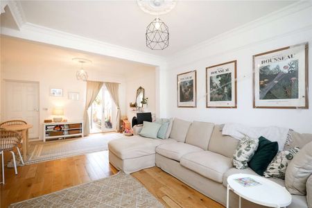 A charming period house in the heart of Wimbledon. - Photo 2