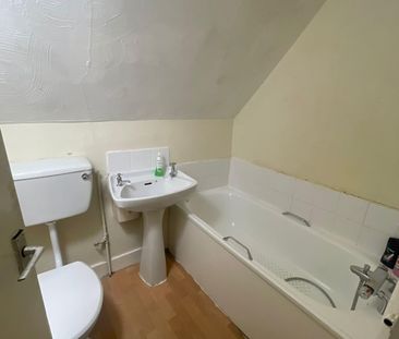 Colville Villas Room 5 - Photo 1