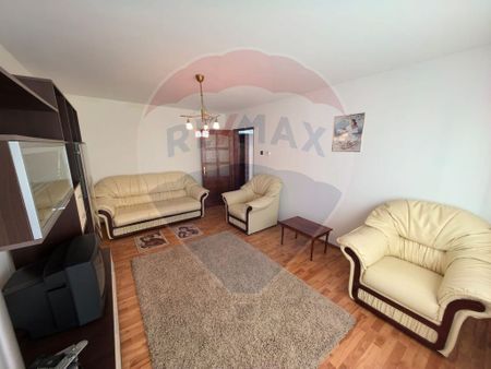 Prima închiriere - Apartament 3 camere + garaj în zona ... - Fotografie 5