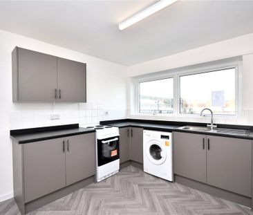 3 bedroom flat to rent - Photo 6