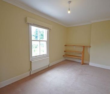 4 bedroom detached house to rent - Photo 5