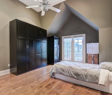 For Lease - 162 Glenvale Boulevard, Toronto, Ontario - Photo 1