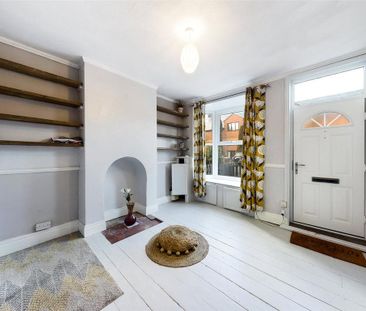 2 bedroom terraced house to rent - Photo 1