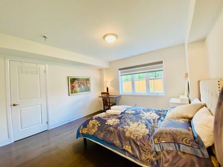 For Lease - 2123 Royal Gala Circle Unit# Backyard Apt, Mississauga, Ontario - Photo 2