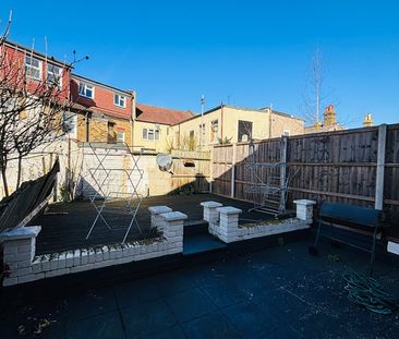 Room in a Shared House, Spacious En-Suite Room In Streatham, SW16 - Photo 3