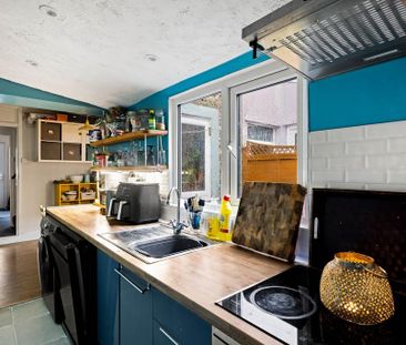 2 bedroom terraced house to rent - Photo 6