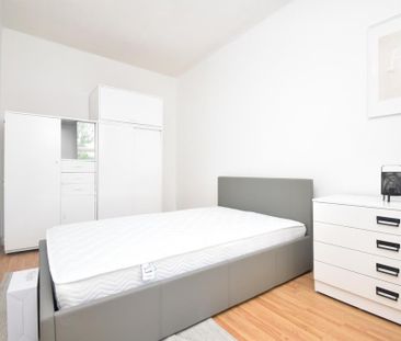 1 bedroom in a house share to rent - Photo 1