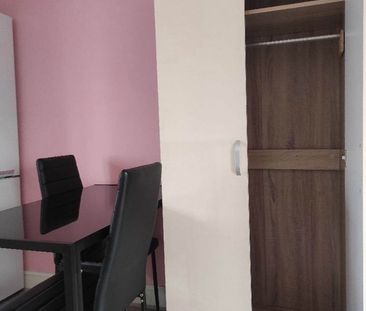 Studio Flat, Spencer Road, IG3 - Photo 2