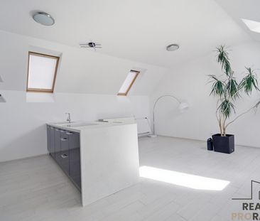 Pronájem bytu 2+kk 62 m² - Fotografie 2