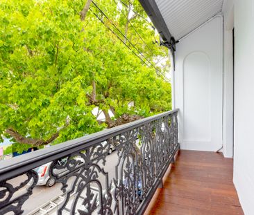 Architect-reinvented terrace with a studio retreat - Photo 2