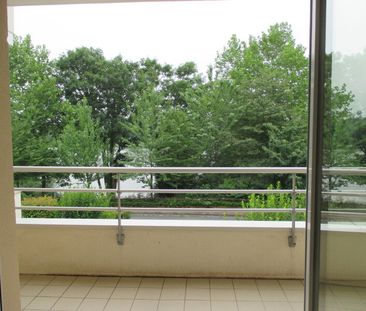 Location Appartement 2 pièces 49m² ST JEAN DE LA RUELLE 45140 - Photo 3
