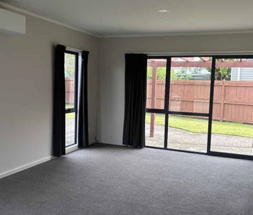 Spacious Family Home in Prime Ohope Location - Photo 3