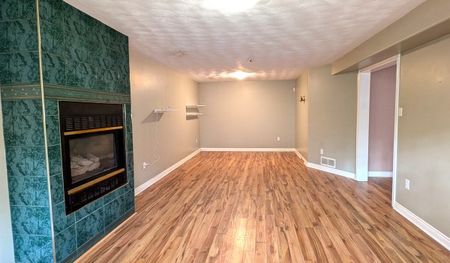 Devonport Avenue, Fall River 24-117 - Photo 4