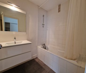 Location Appartement 2 pièces 50m² ANNEMASSE 74100 - Photo 5