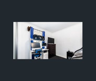 Settle Into Comfort – Your Paralowie Haven Awaits! 🏡 - Photo 6