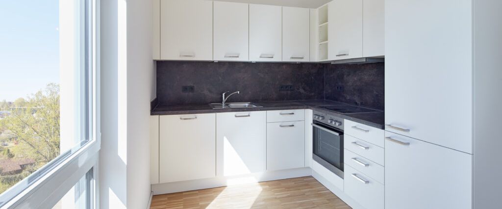 Traumhafte 3-Zimmer Wohnung mit großer Dachterrasse zu vermieten! - Photo 1