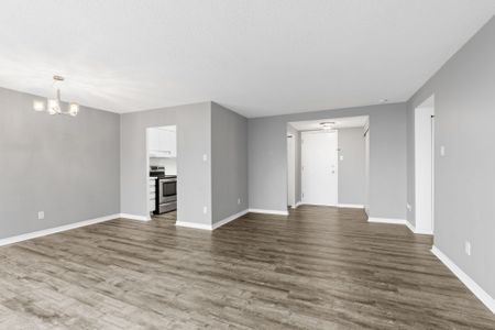 For Lease - 2760 Carousel Crescent Unit# 1111, Blossom Park - Airport and Area, Ontario - Photo 4