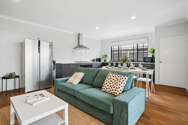 Baldivis - Photo 1