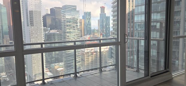 For Lease - 290 Adelaide Street Unit# 3906, Toronto, Ontario - Photo 1