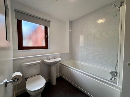 12f Heath Lodge Square, Belfast, BT13 3WG - Photo 3