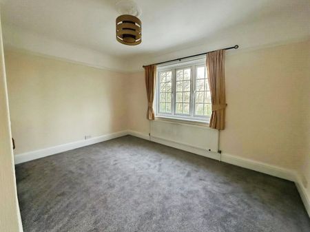 Hensol, PONTYCLUN - Photo 5