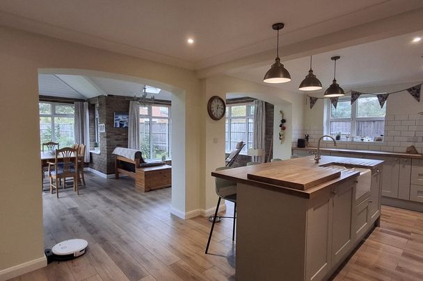 Priory Road - Photo 1