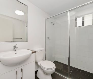 FURNISHED MODERN GROUND FLOOR UNIT - CLOSE TO JCU & TSV HOSPITAL - Photo 6