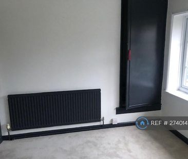 2 bedroom semi-detached house to rent - Photo 6