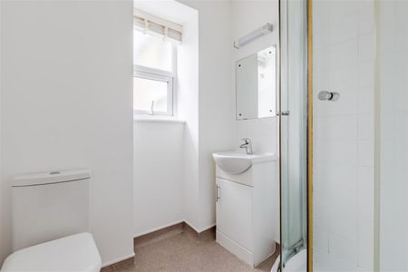 Cambridge Road, Eastbourne - Photo 4