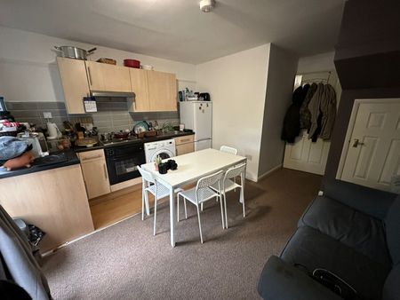 1 Bed Flat, Wensleydale, LU2 - Photo 4