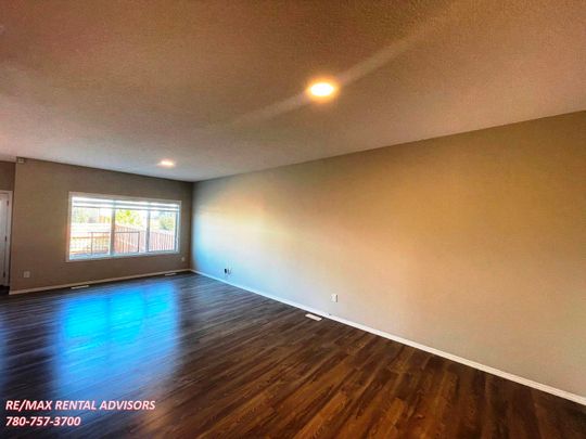 UPPER 5730 Cautley Crescent Southwest - Photo 1