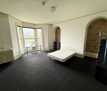 Mixed use to rent - Photo 4