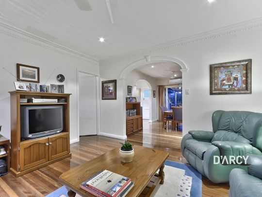 23 FARRELL ST - Photo 1