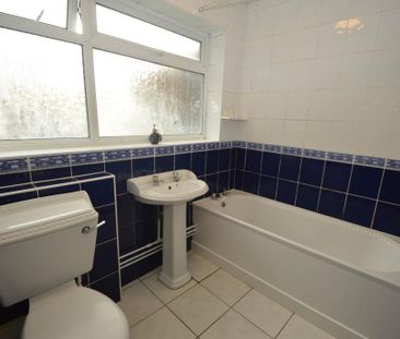 2 bedroom maisonette to rent - Photo 4