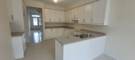 For Lease - 9 Grieves Street, Georgina, Ontario - Photo 5