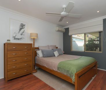 Amazing Location in a Quite Street - Photo 5