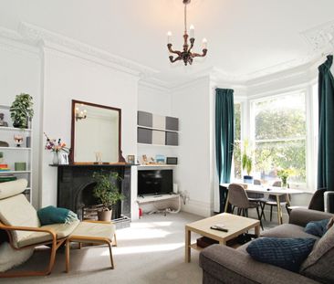 East Hill, London, SW18 2HG - Photo 2