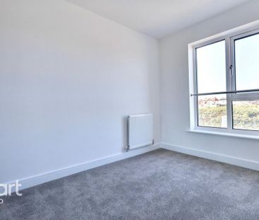 3 bedroom semi-detached house to rent - Photo 6