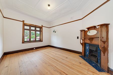 10 Sunnyside Street, Gladesville. - Photo 4