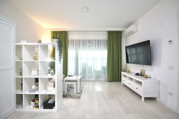 PARCUL CAROL-MITROPOLIT GRIGORE, GARSONIERA COCHETA, BLOC 20 - Fotografie 1