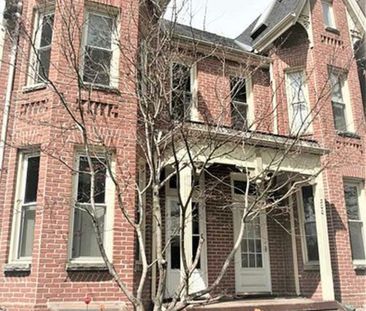 For Lease - 298 Robert St Street Unit# Unit A Main Floor, Toronto, ... - Photo 4